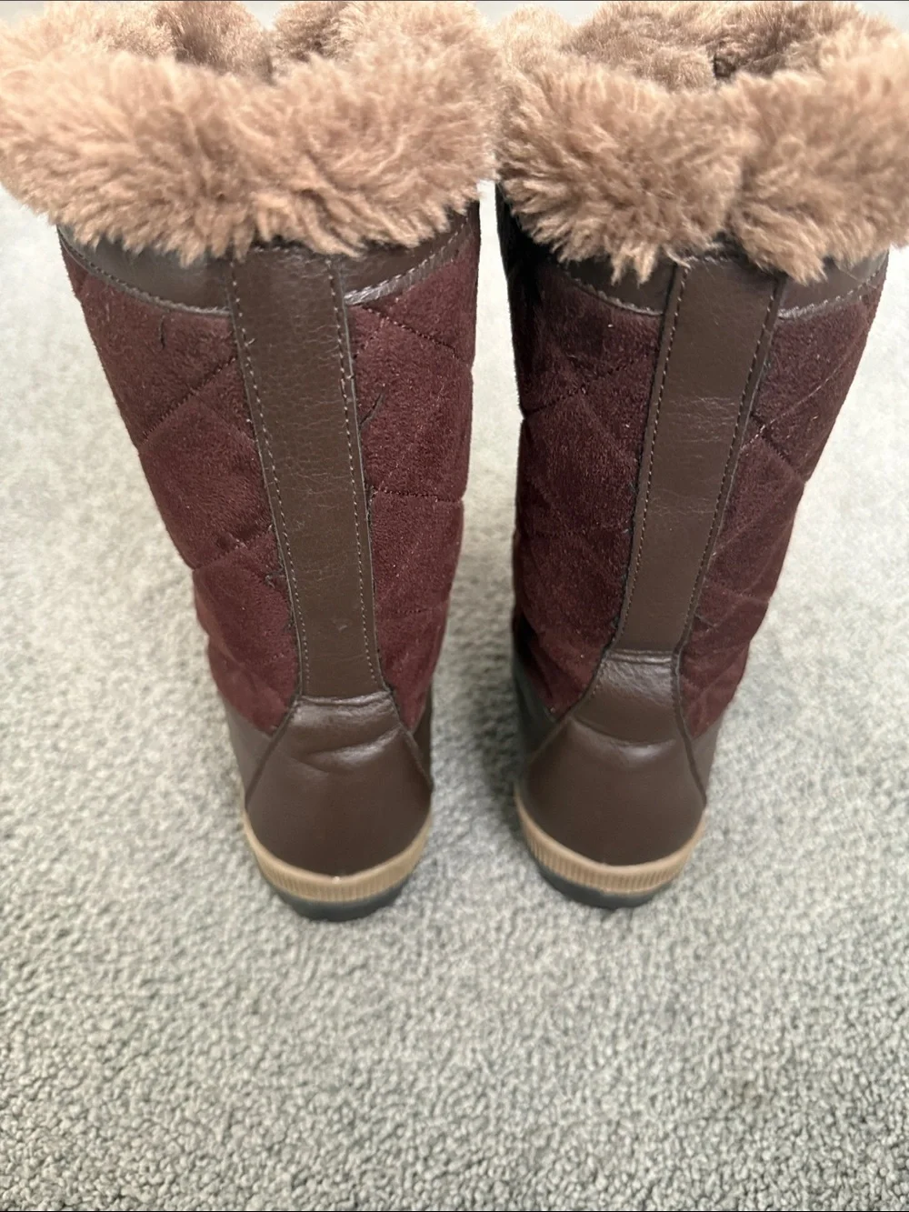 totes “Gemma” Brown Faux-Fur & Faux Leather Lace-Up Winter Boots. Size 7M